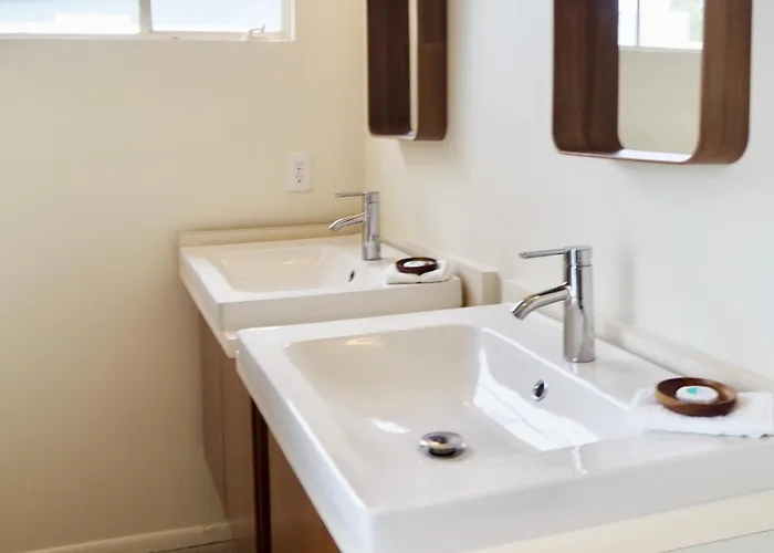 Holiday home 4 Bedroom By Asu Heated Pool And Hot Tub Tempe