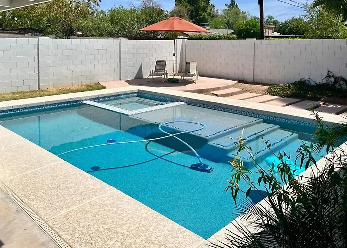 Holiday home 4 Bedroom By Asu Heated Pool And Hot Tub Tempe