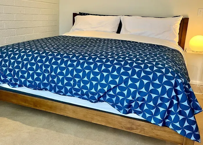 4 Bedroom By Asu Heated Pool And Hot Tub Holiday home Tempe
